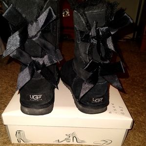 Bailey bow ugg boots